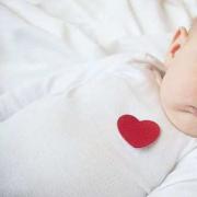 Причини, симптоми та лікування відкритого овального вікна у немовляти