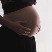 Болить живіт при вагітності: коли потрібно бути на сполох