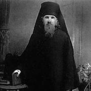 Pskov-Pechersk monastiri Pechersk monastiri Arximandrit Methodiyga sayohat haqida taxmin qiling